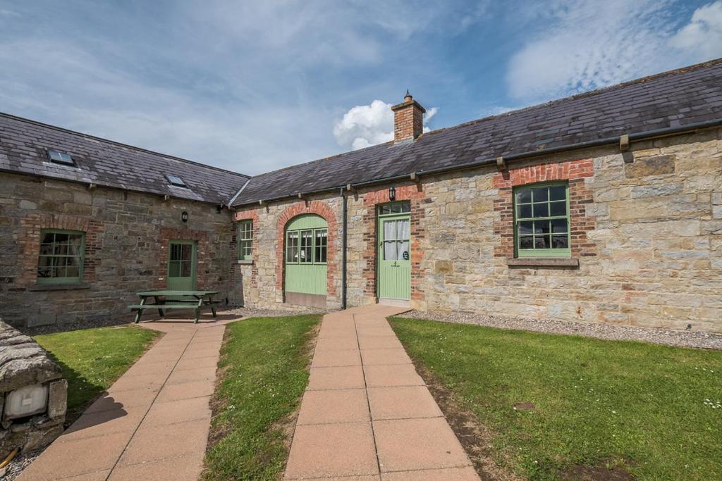 Belle Isle Castle And Cottages Enniskillen Exterior photo